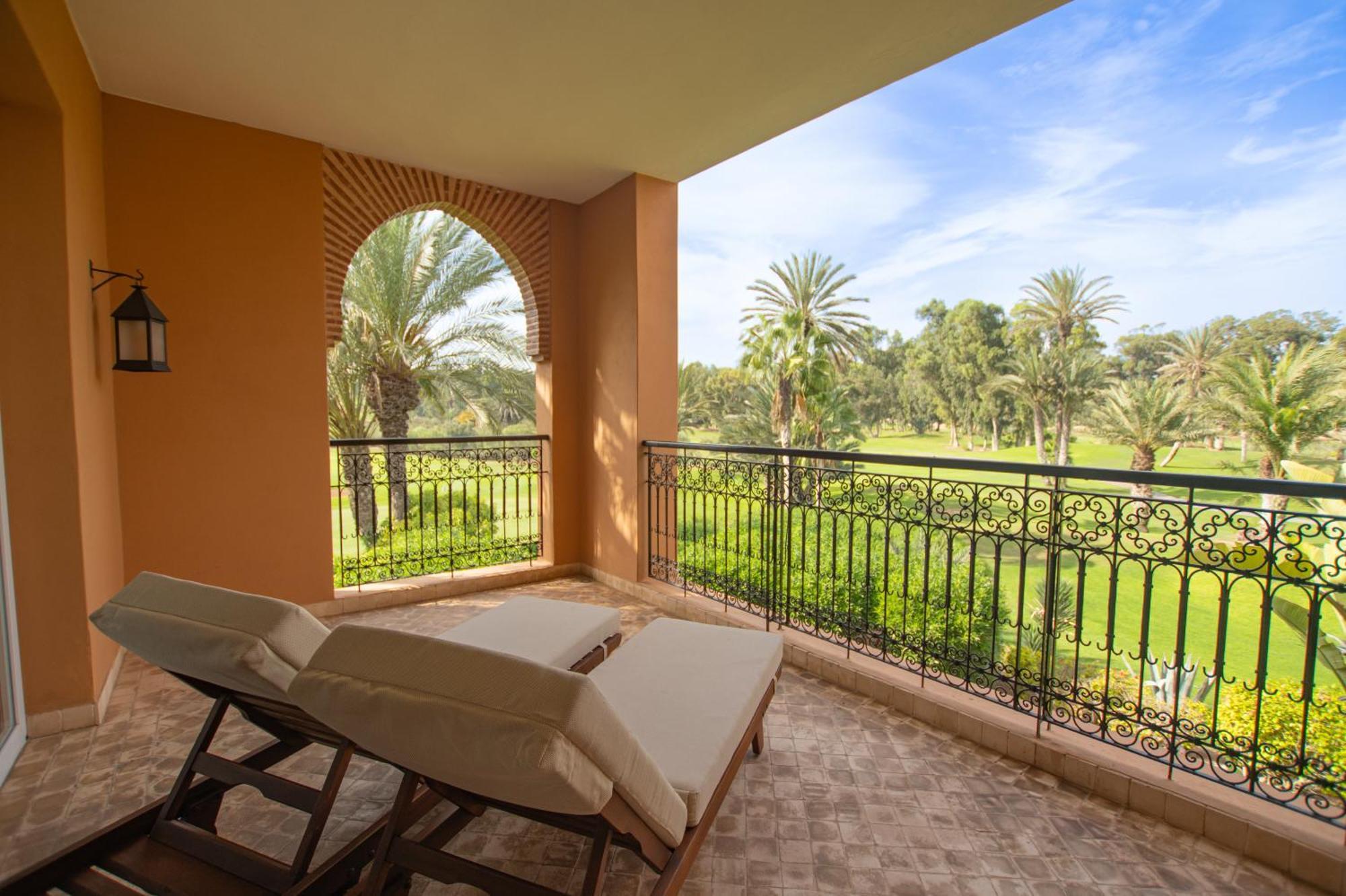 Tikida Golf Palace Agádír Exteriér fotografie A balcony at the resort